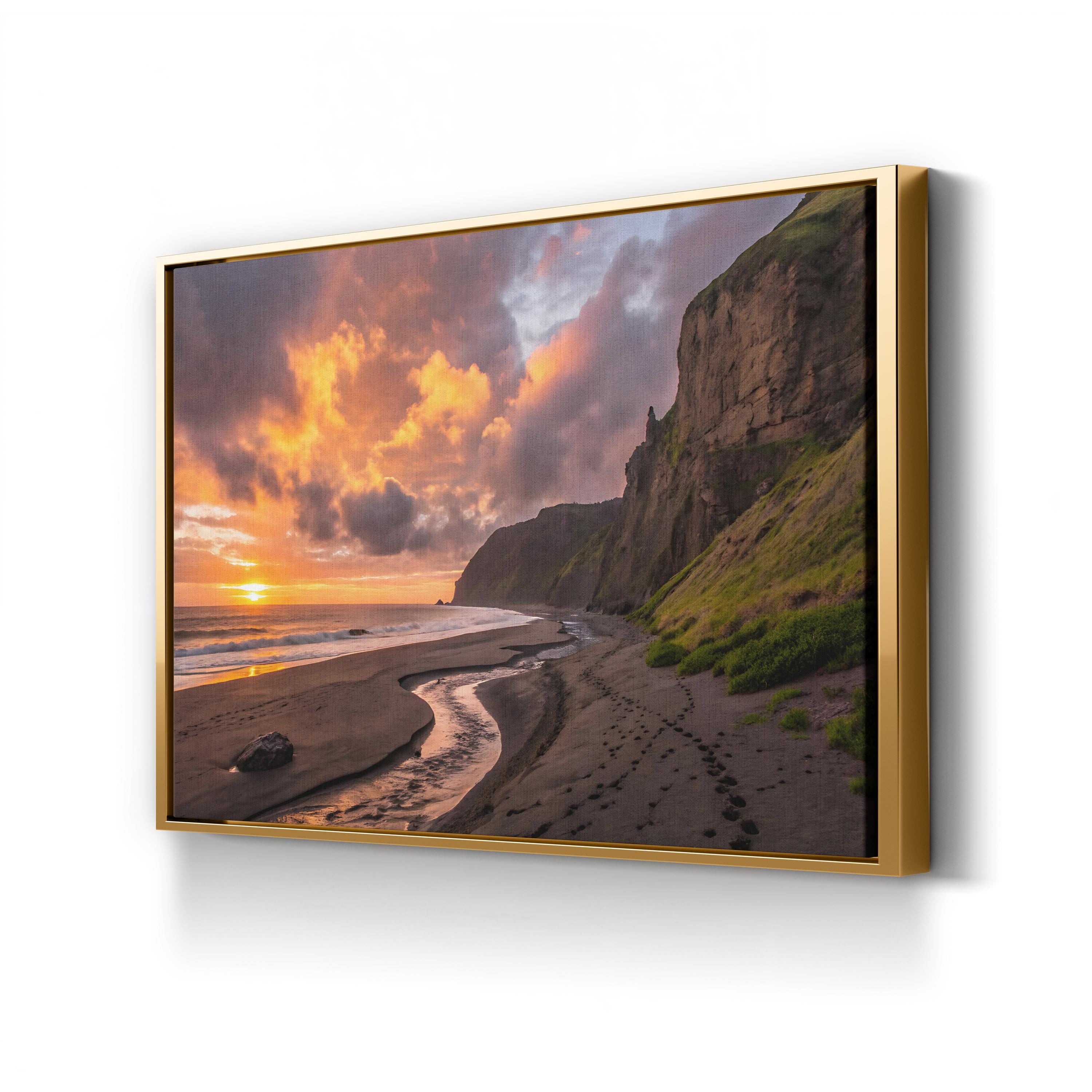Coastal Sunset Cliff Seascape in Oregon: Shoreline Landscape Photography