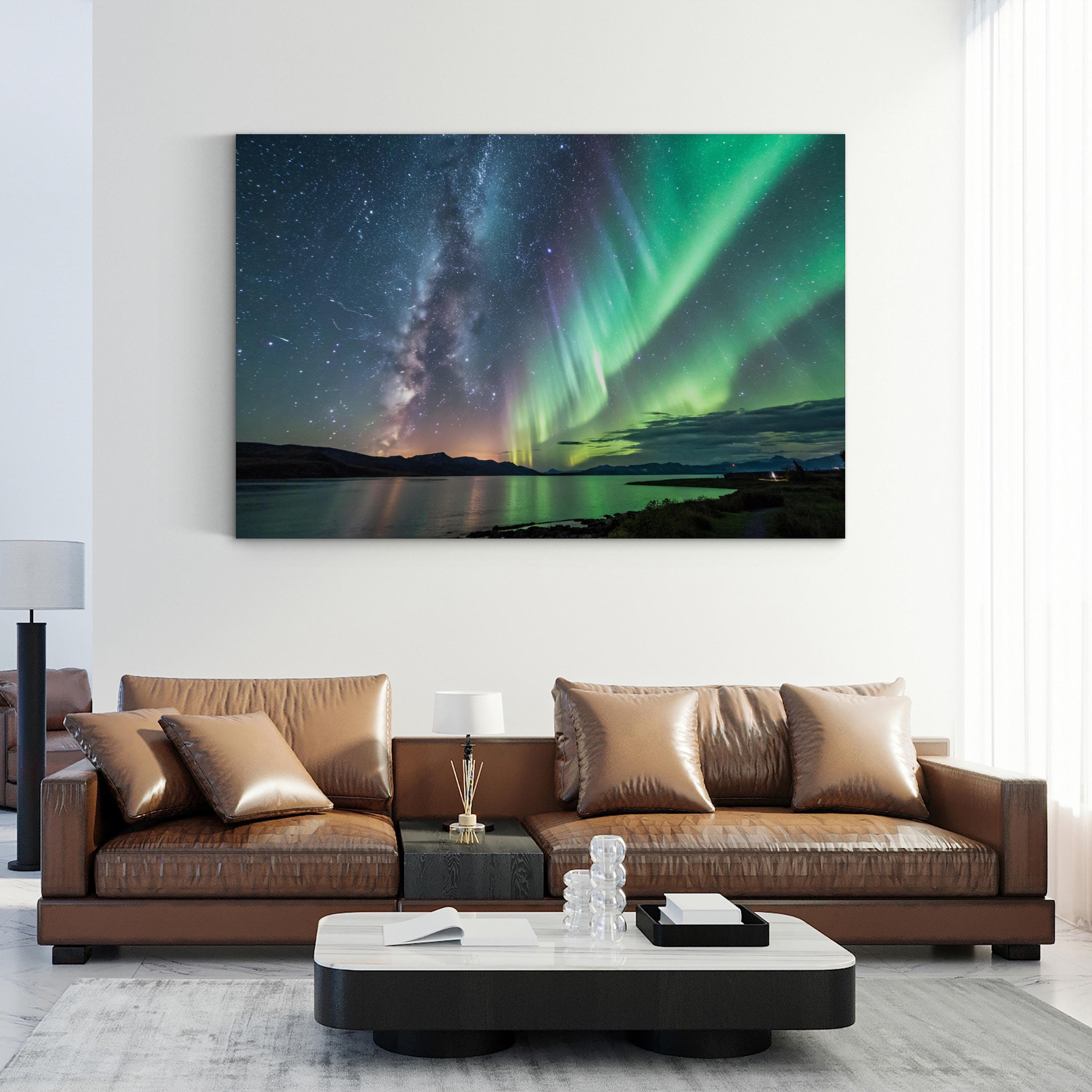 Aurora Borealis Over Northern Waters – Radiant Green Northern Lights Canvas Art