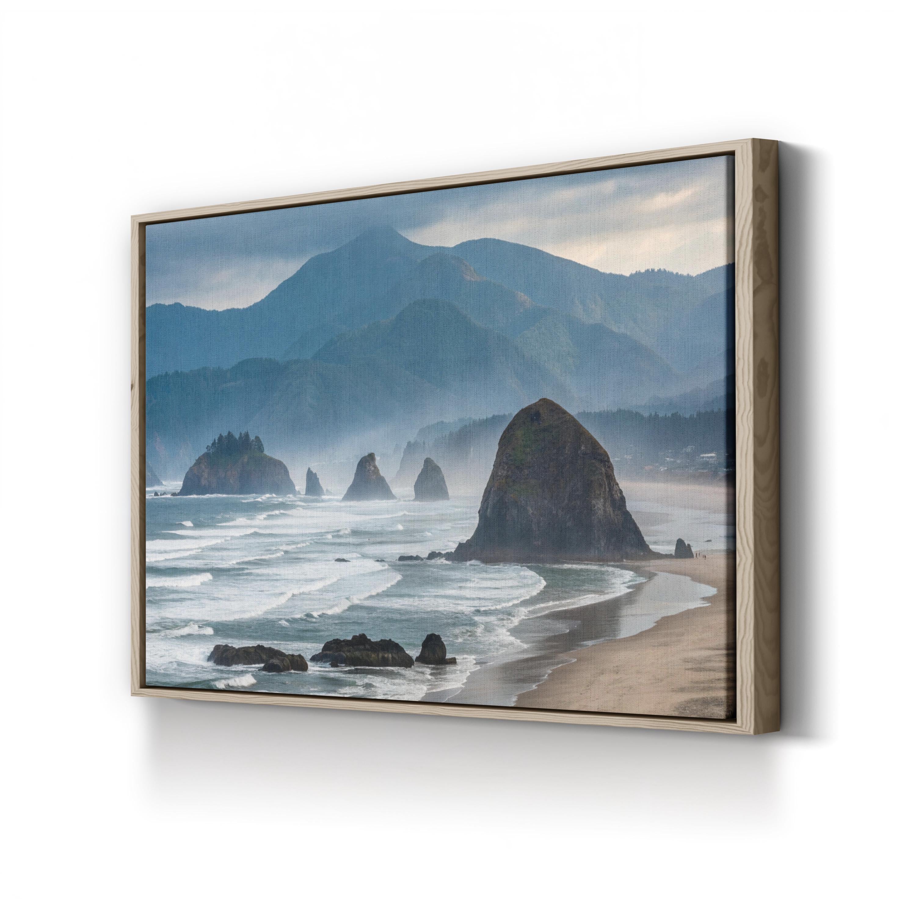 Cannon Beach, Oregon Coast in Pacific Ocean Shoreline