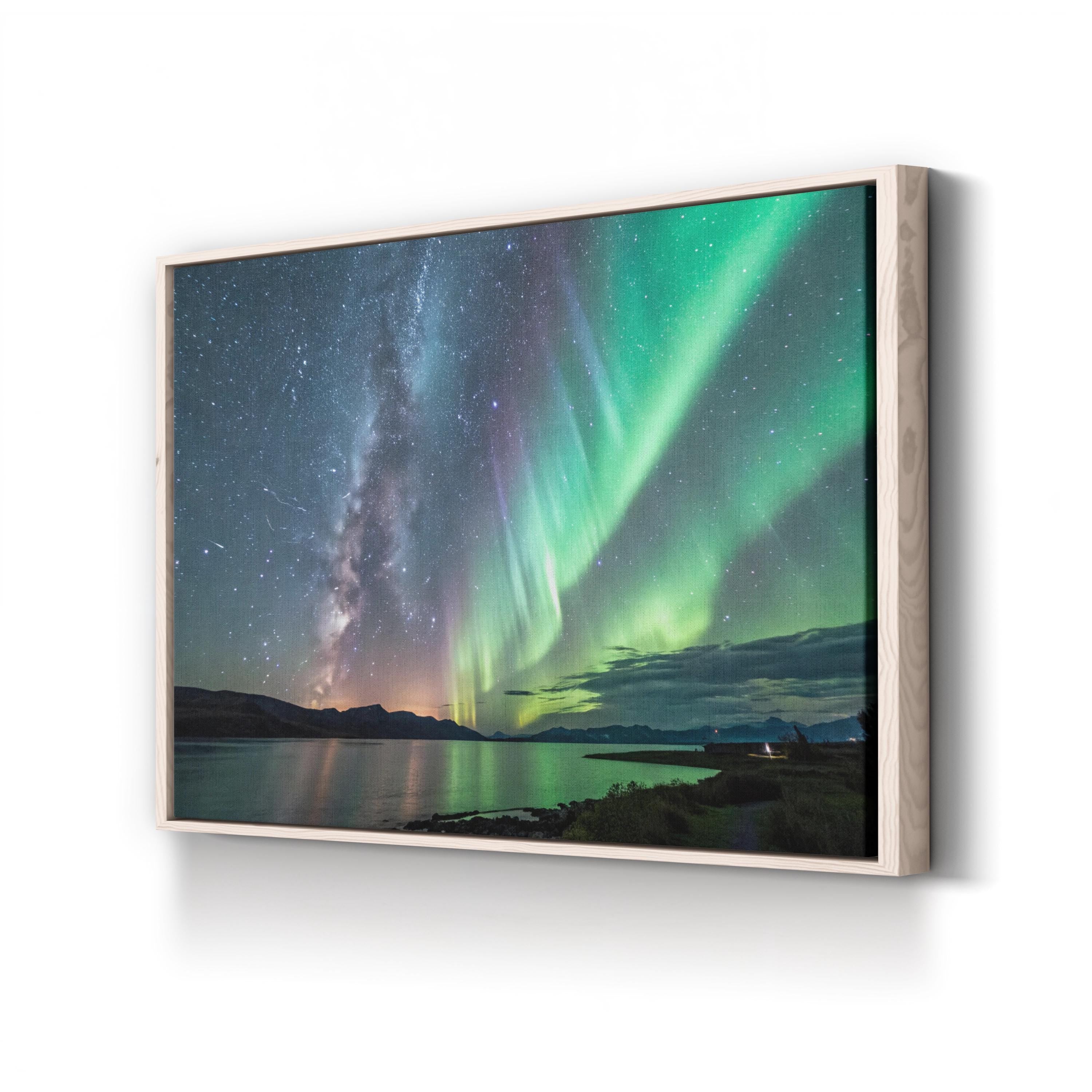 Aurora Borealis Over Northern Waters – Radiant Green Northern Lights Canvas Art